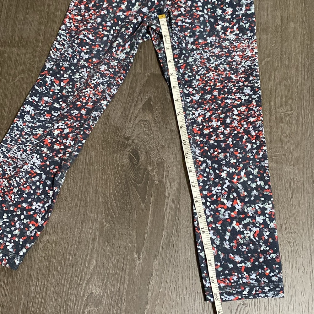 Lululemon Align Crop *21"
Water Blossom Multi Size 4 - Picture 7 of 7